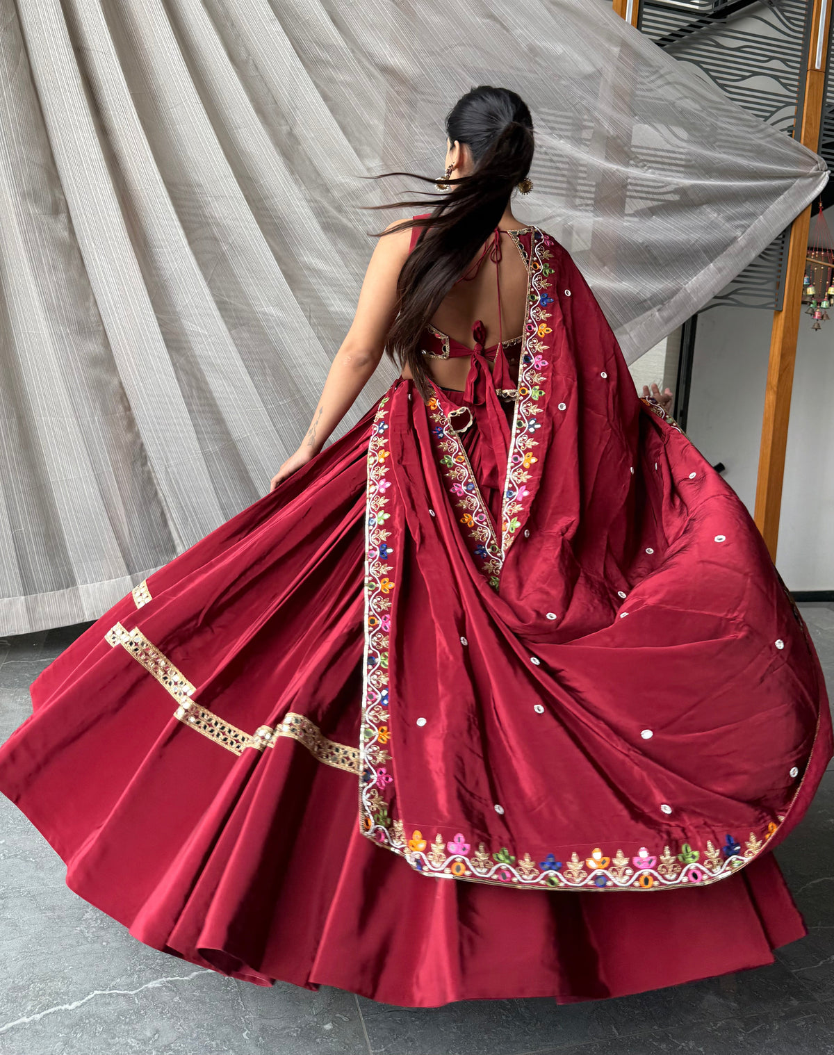 Maroon Tapesty
