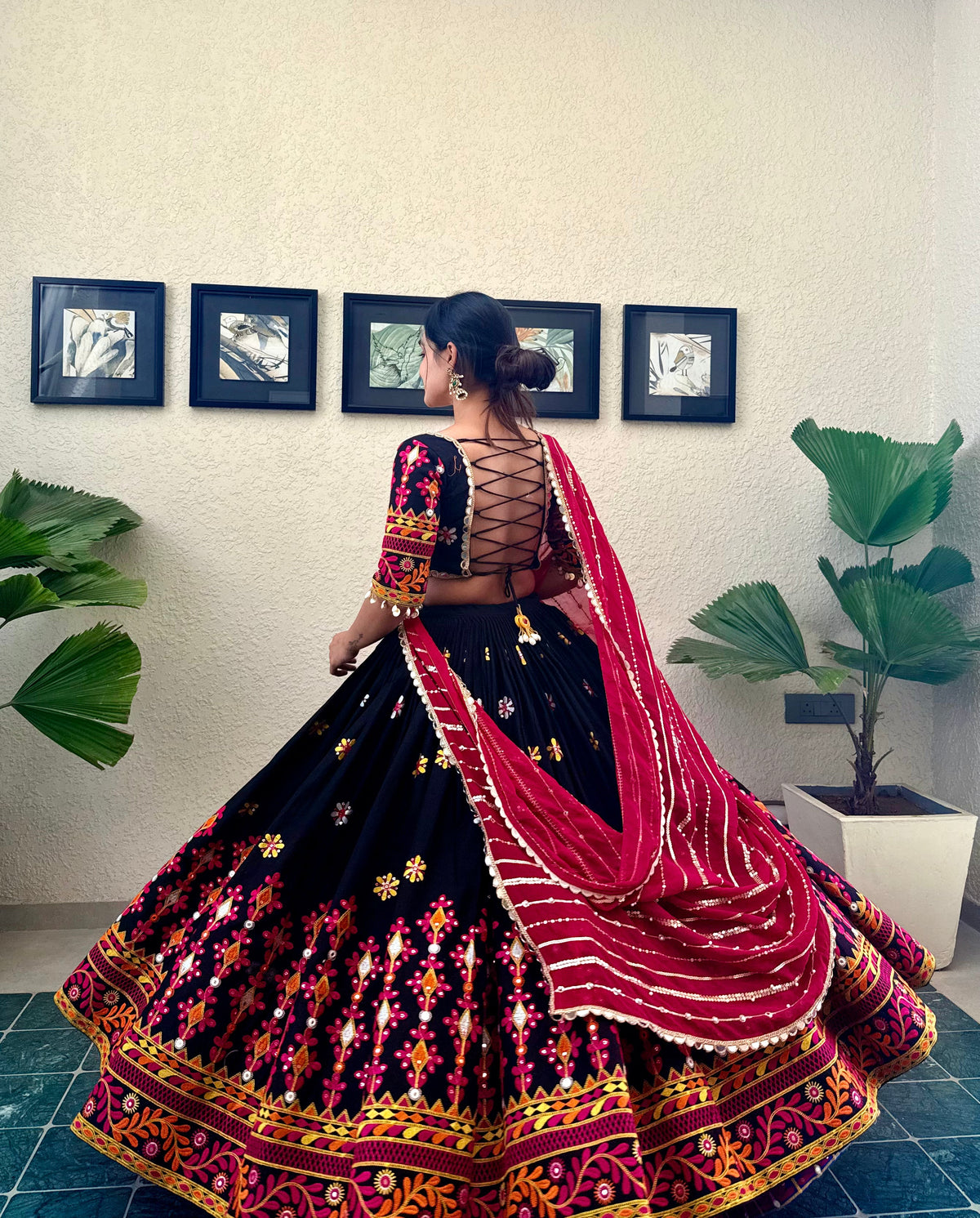 Raas Noir