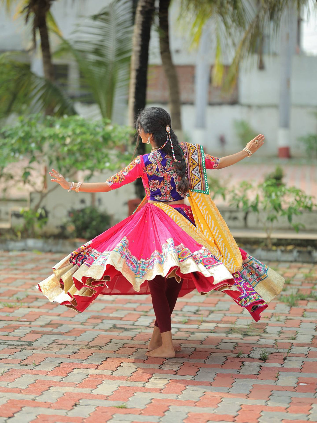 SITAARA MIRROR WORK LEHENGA CHOLI